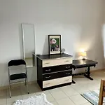 Easy Stay